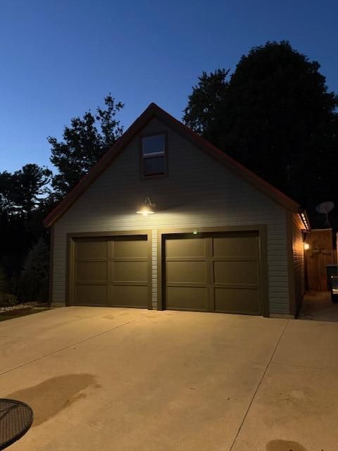 Detached Garage, Exterior