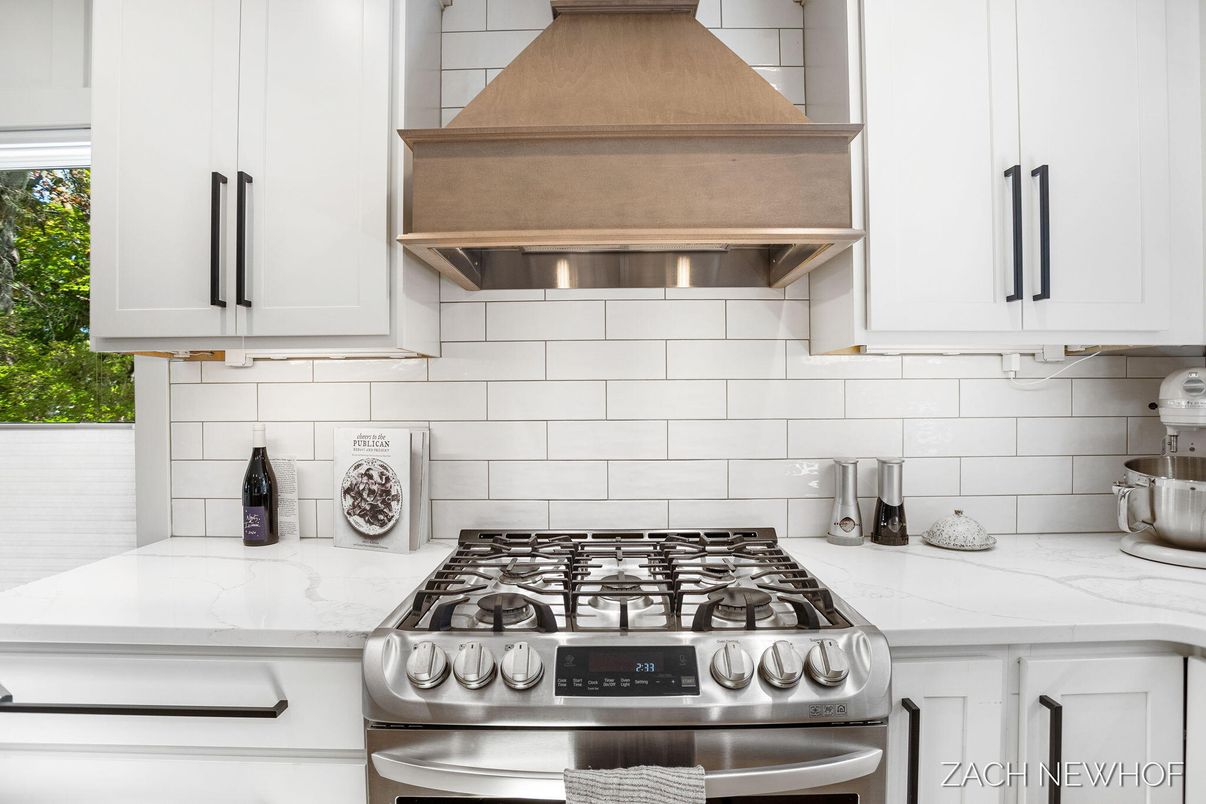Interior, Kitchen, Stainless Steel Appliances
