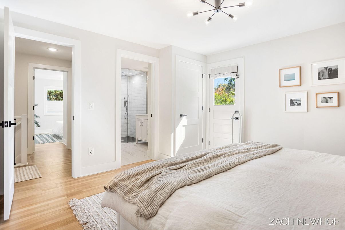 Bathroom, Bedroom, Interior, Marble, Recessed Lighting, Wood Texture Flooring