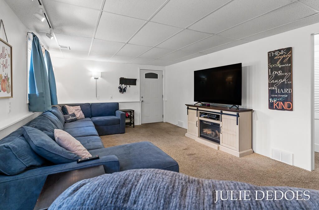 Fireplace, Interior, Living room