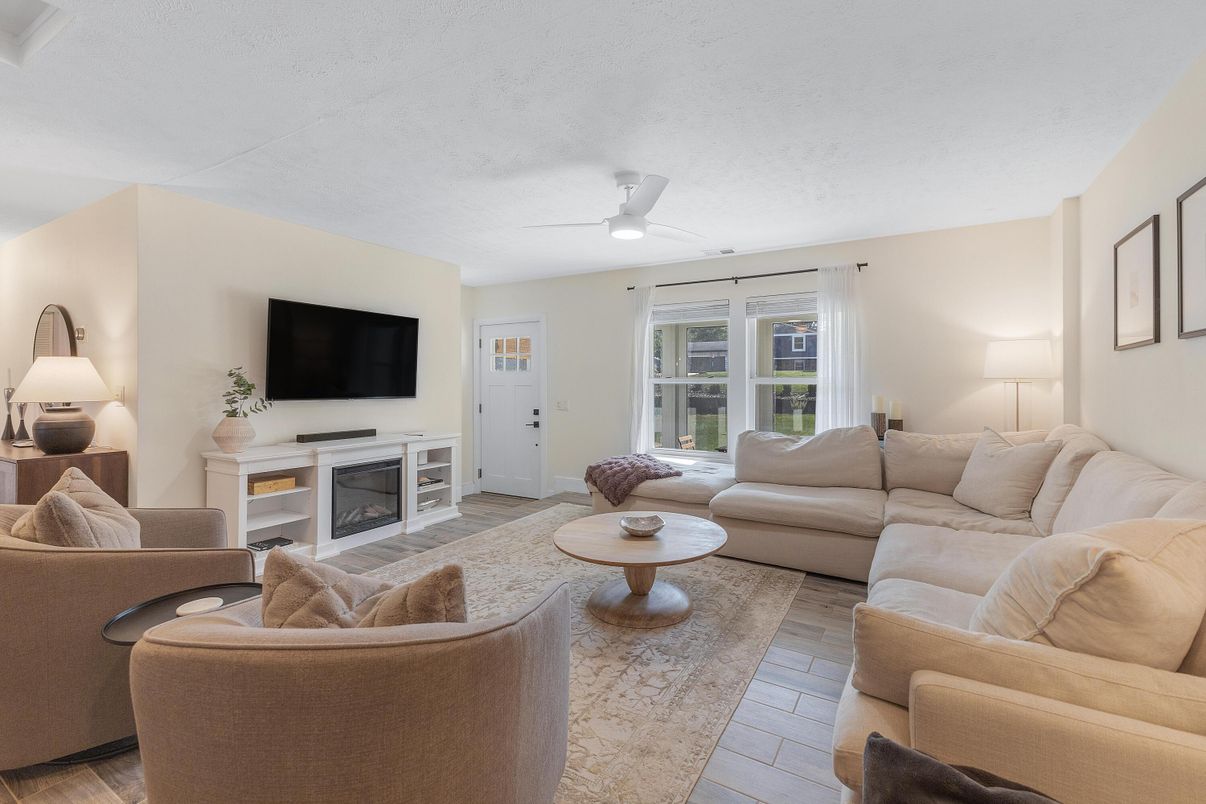 Fireplace, Interior, Living room