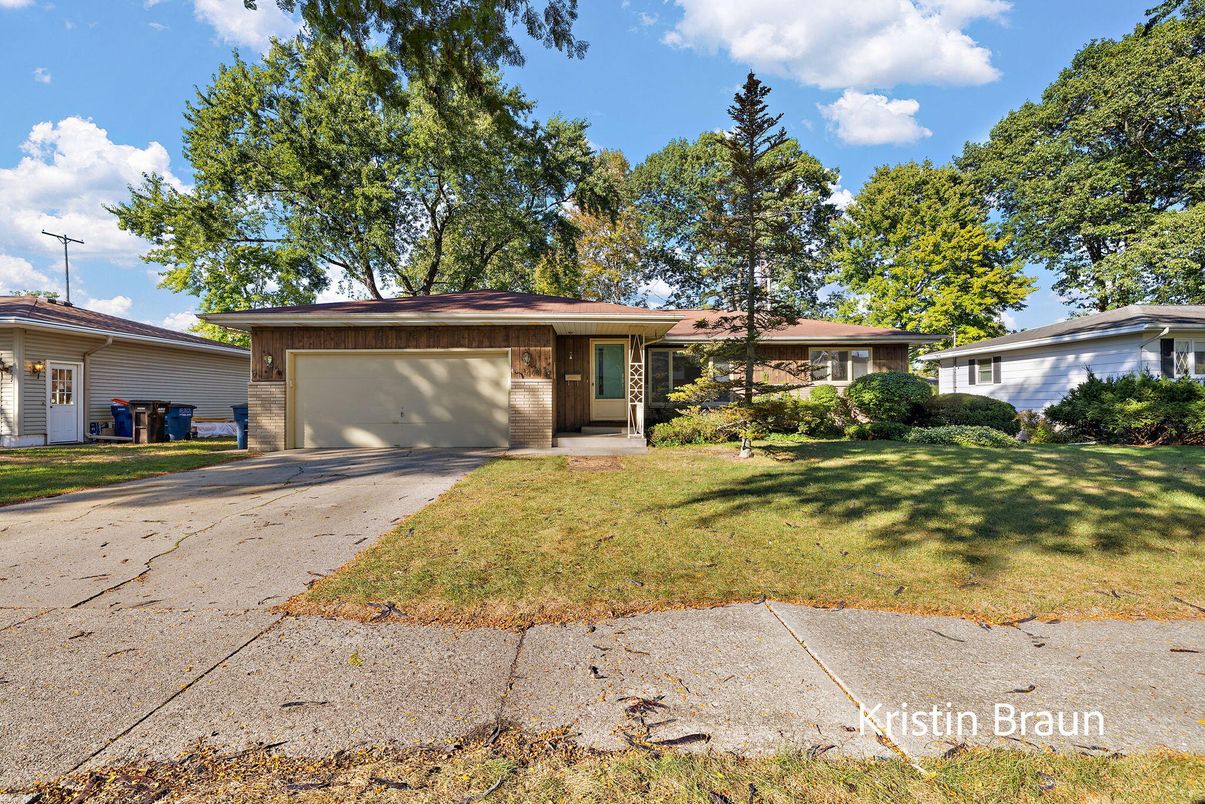 Attached, Backyard, Exterior, Facade, Ranch