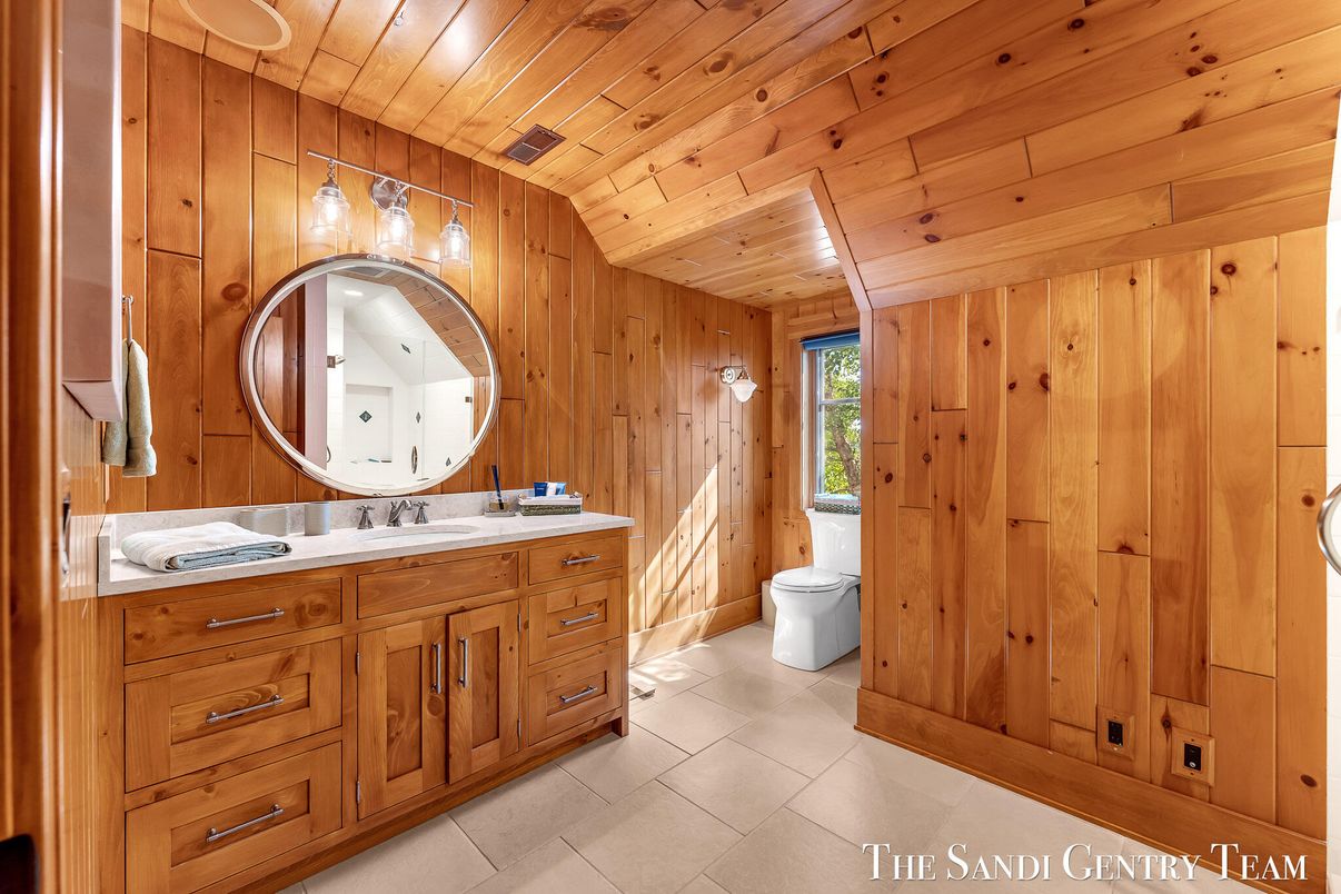 Bathroom, Interior, Wooden Ceilings, Wooden Walls
