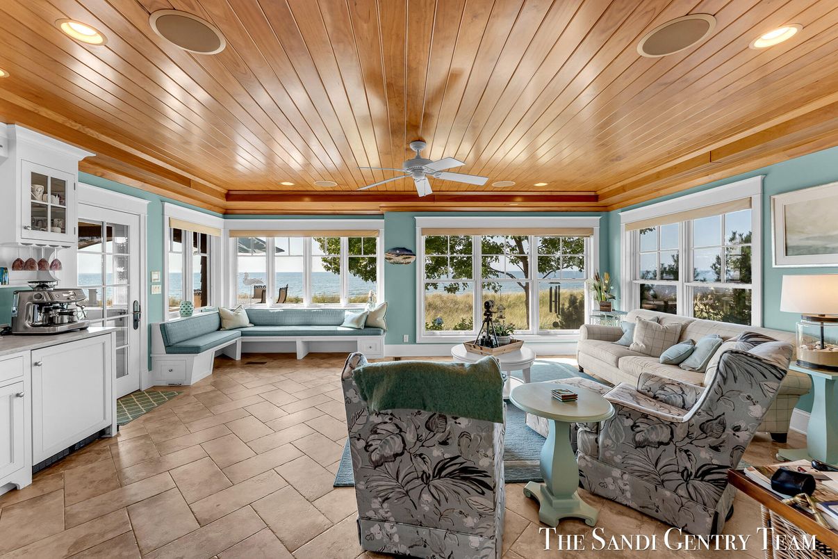 Interior, Living room, Recessed Lighting, Water, Wooden Ceilings