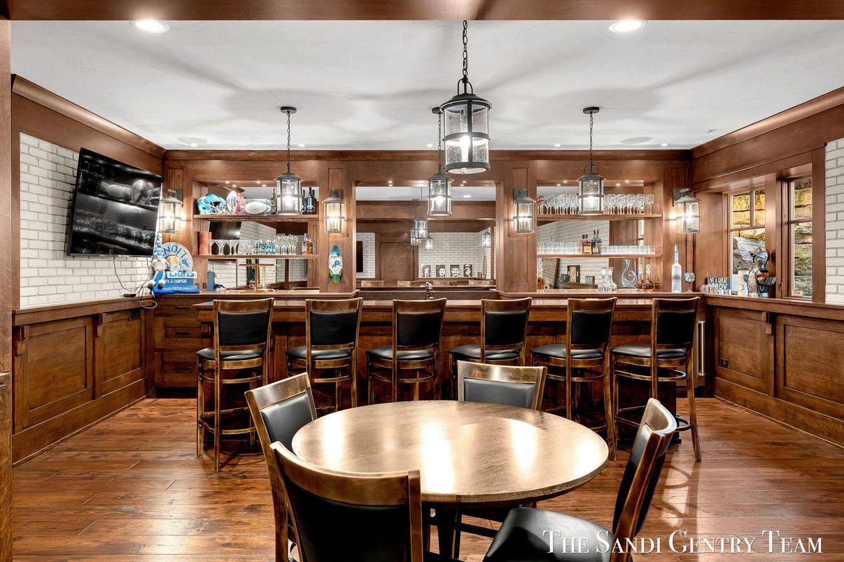 Dining room, Interior, Pendant Lights, Recessed Lighting, Wood Texture Flooring