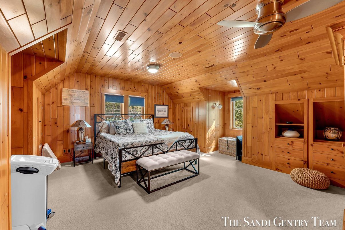 Bedroom, Interior, Wooden Ceilings, Wooden Walls