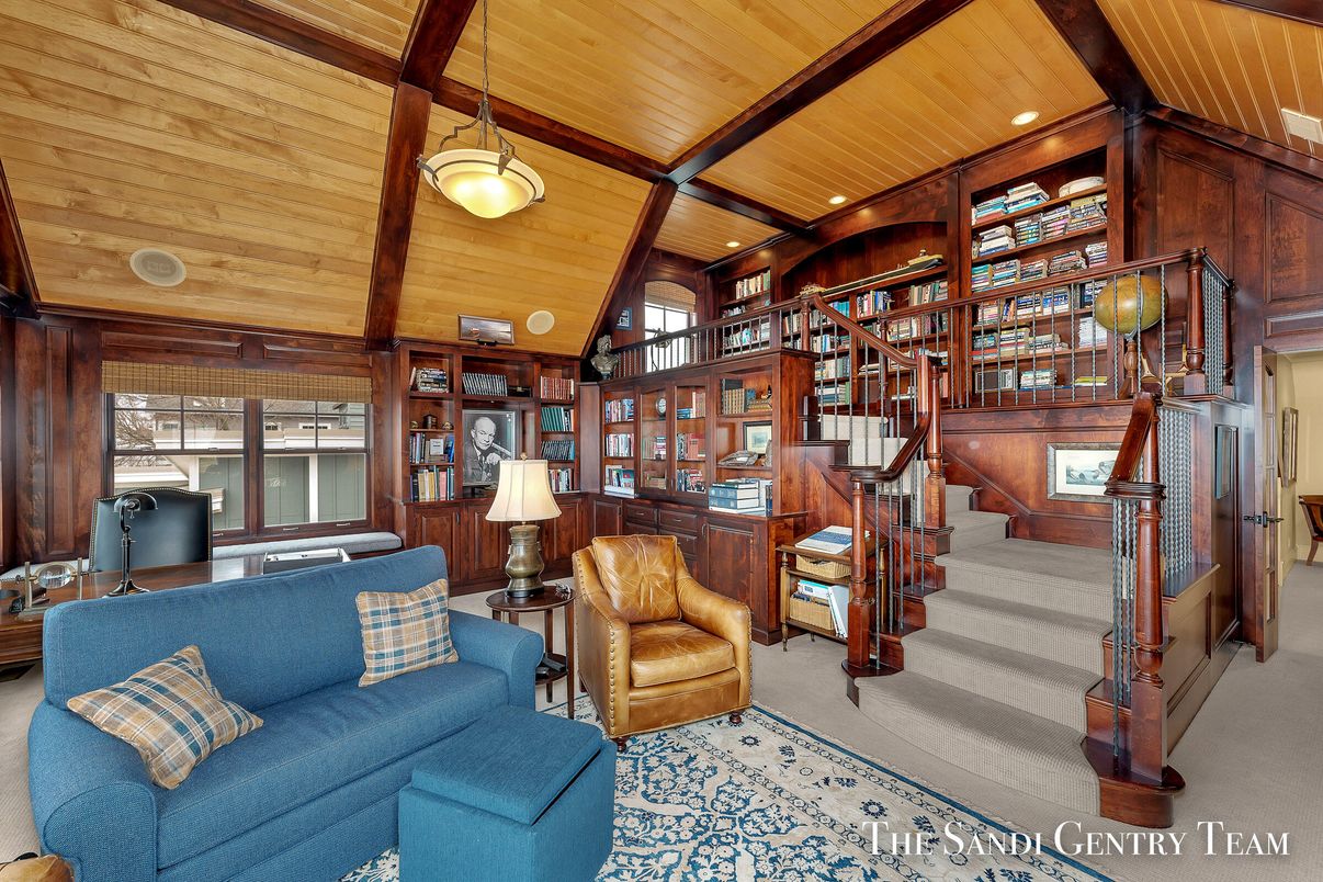 Interior, Living room, Recessed Lighting, Wooden Beams, Wooden Ceilings, Wooden Walls