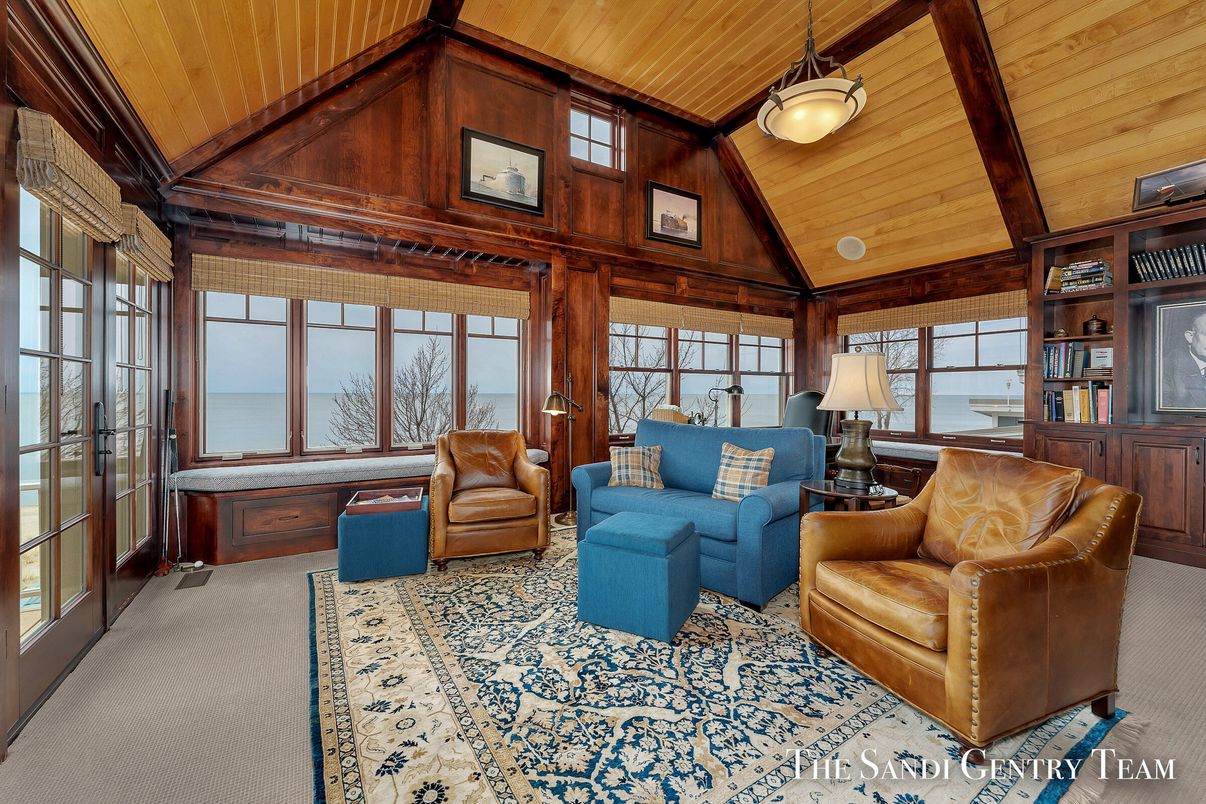 Interior, Living room, Pendant Lights, Wooden Beams, Wooden Ceilings, Wooden Walls