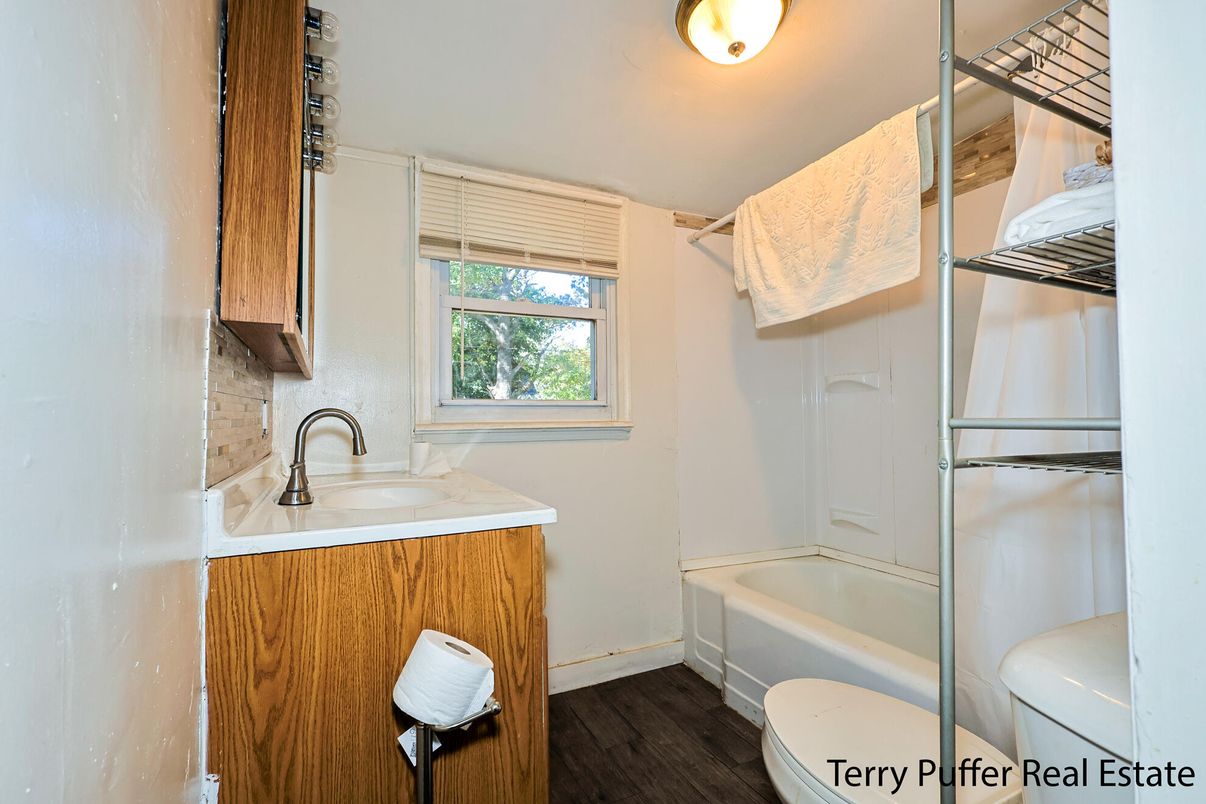 Bathroom, Interior, Wood Texture Flooring