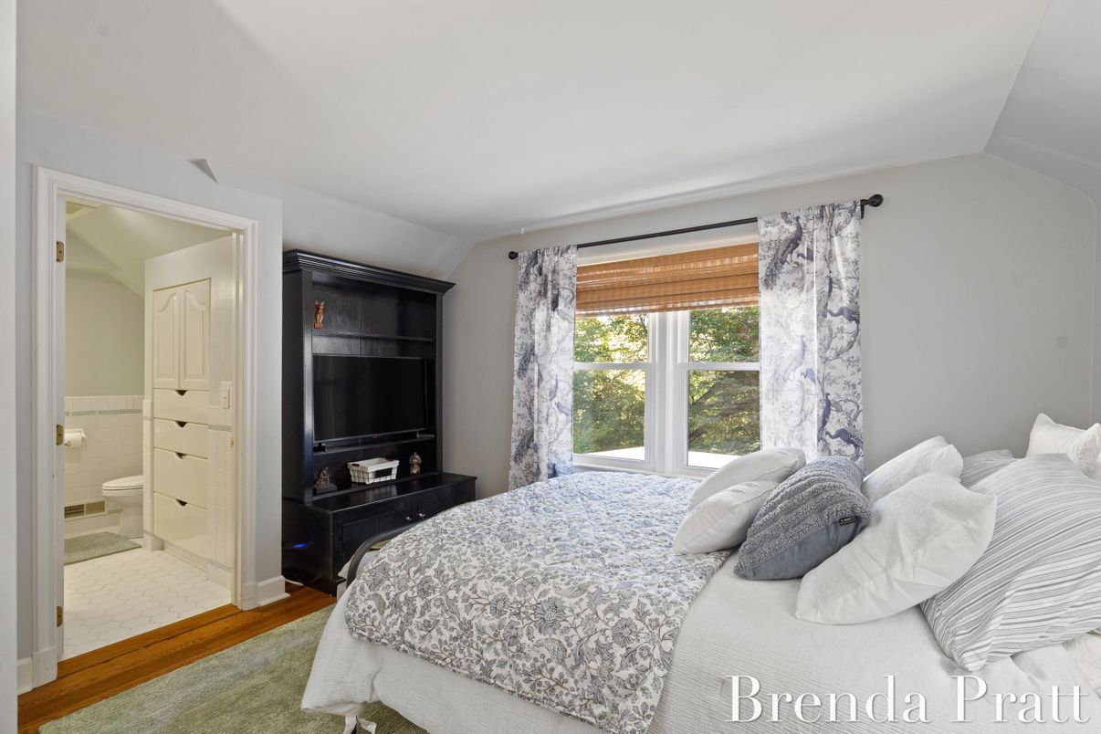 Bathroom, Bedroom, Interior, Wood Texture Flooring