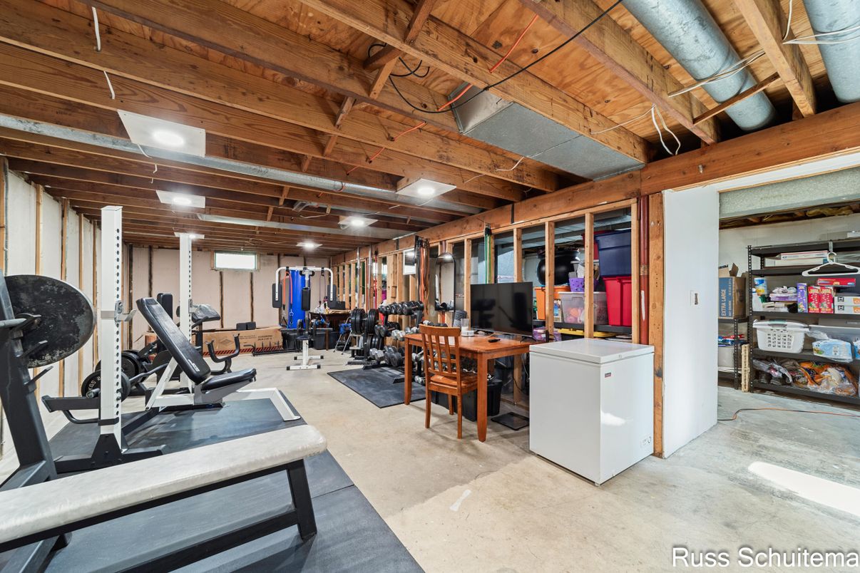 Fitness Equipment, Gym, Interior, Wooden Beams