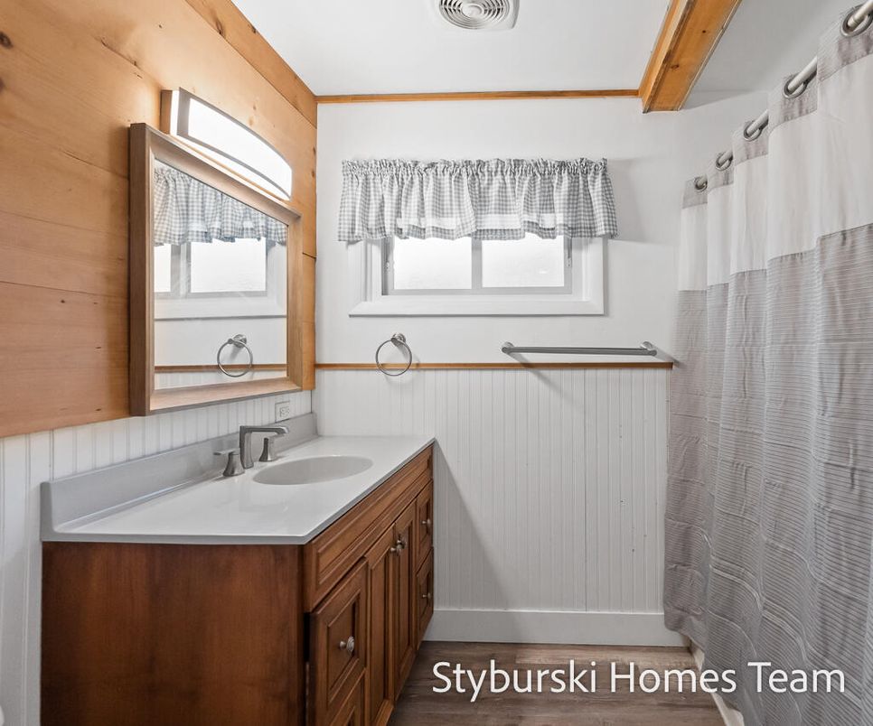 Bathroom, Interior, Wood Texture Flooring