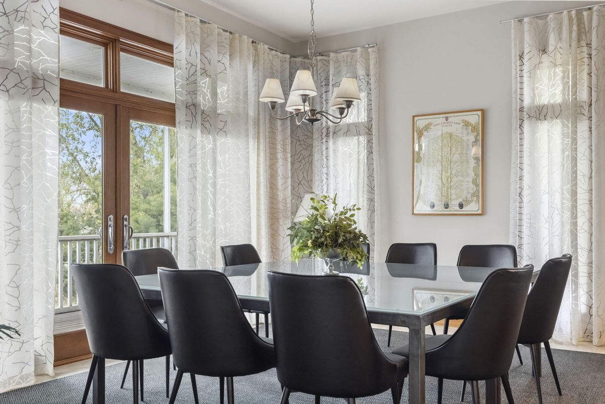 Chandelier, Dining room, Interior