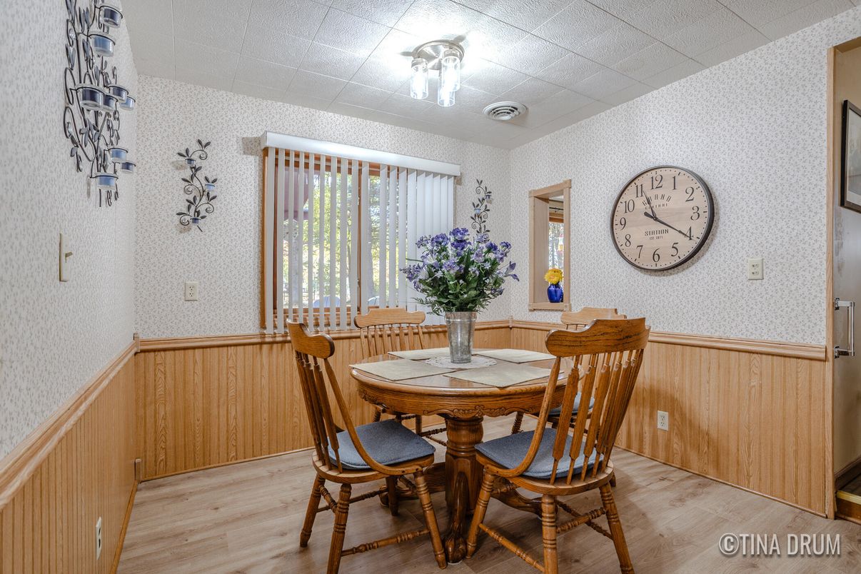 Dining room, Interior, Wood Texture Flooring