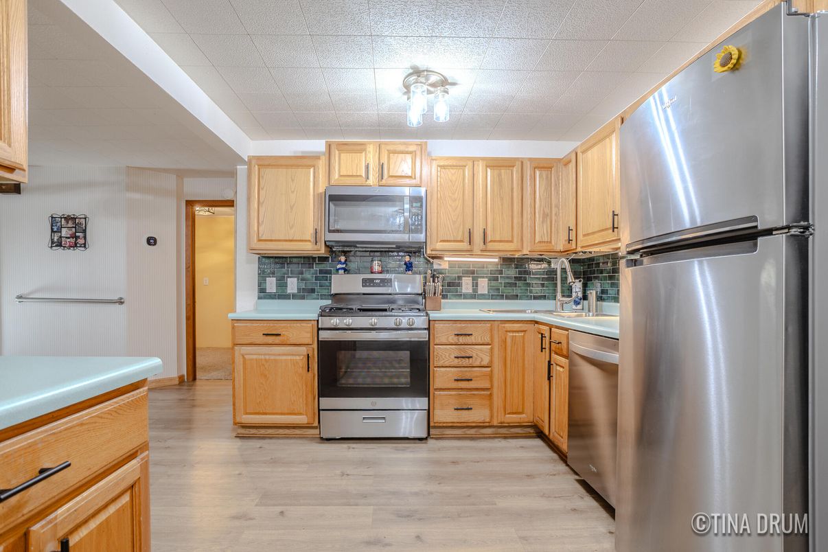 Interior, Kitchen, Stainless Steel Appliances, Wood Texture Flooring