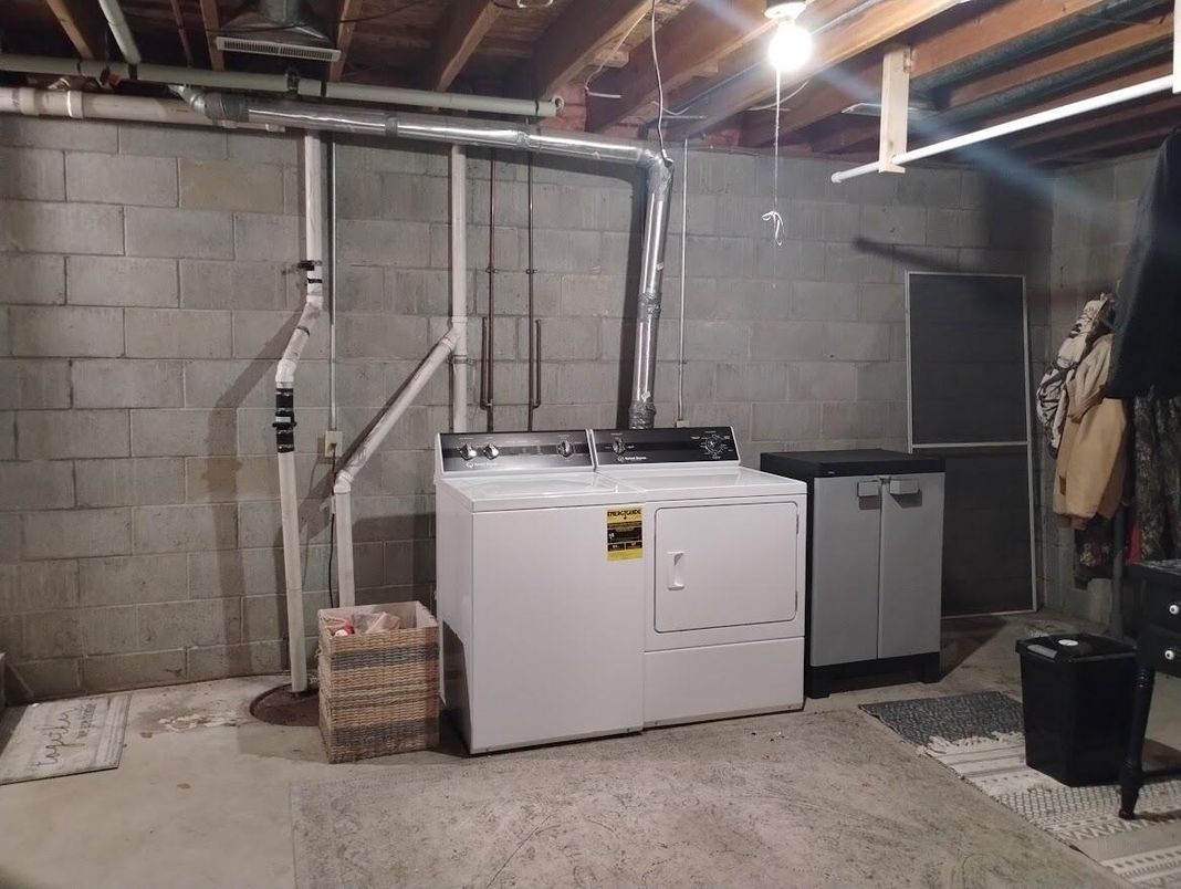 Interior, Stone Walls, Washer