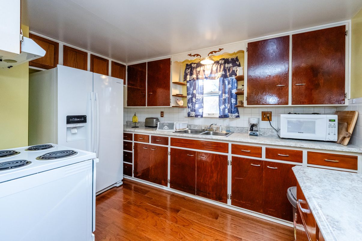 Interior, Kitchen, Wood Texture Flooring