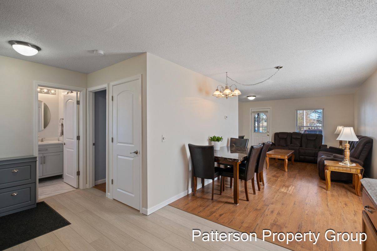 Chandelier, Dining room, Interior, Living room, Wood Texture Flooring
