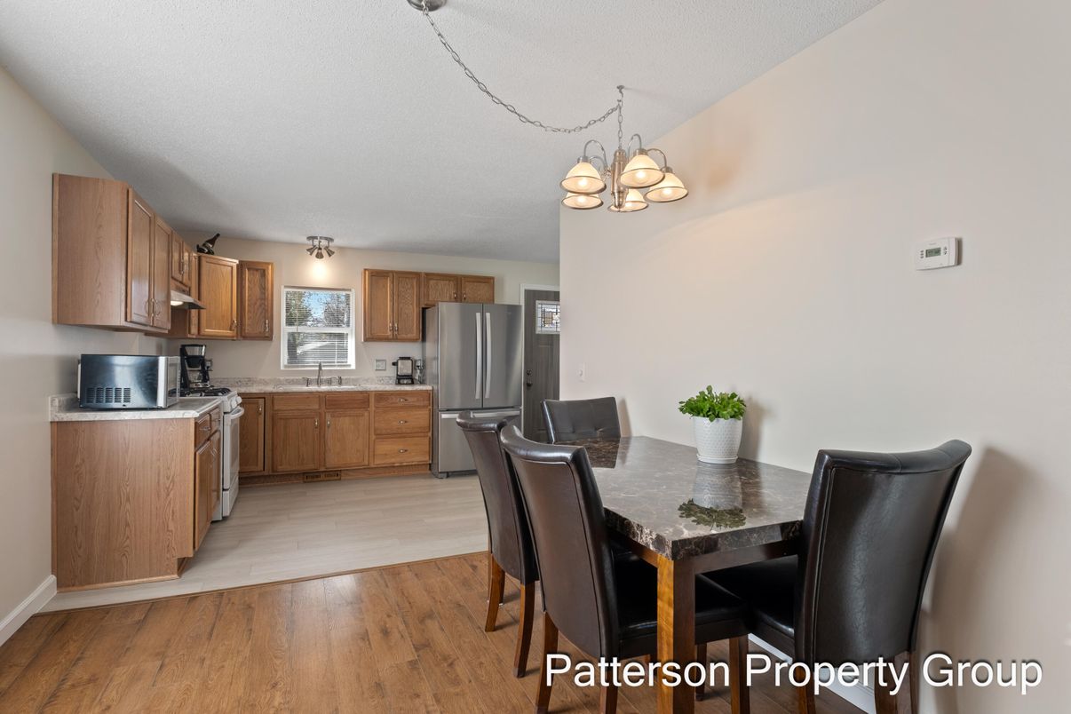Chandelier, Dining room, Interior, Kitchen, Wood Texture Flooring