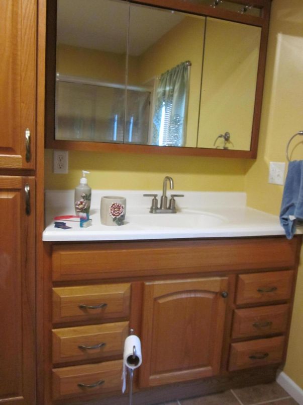 Bathroom, Dual Sink Vanities, Interior