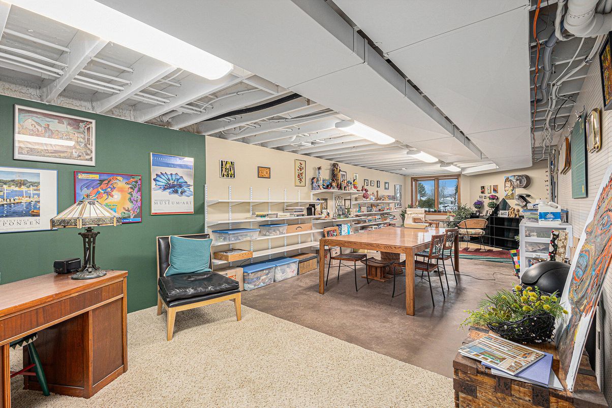 Dining room, Interior