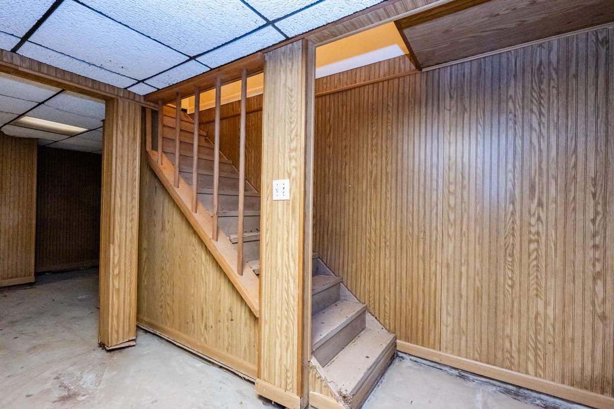 Interior, Wooden Walls