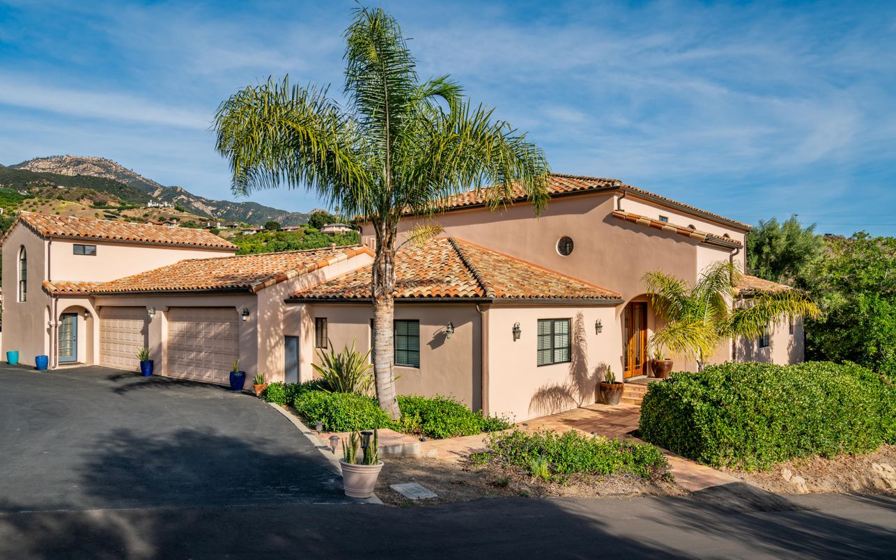 Attached, Exterior, Facade, Spanish Mediterranean