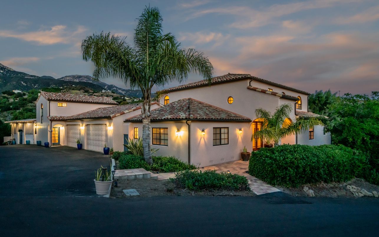 Attached, Exterior, Facade, Spanish Mediterranean