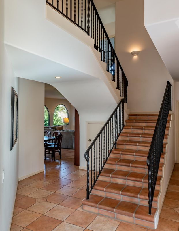 Dining room, Interior, Recessed Lighting