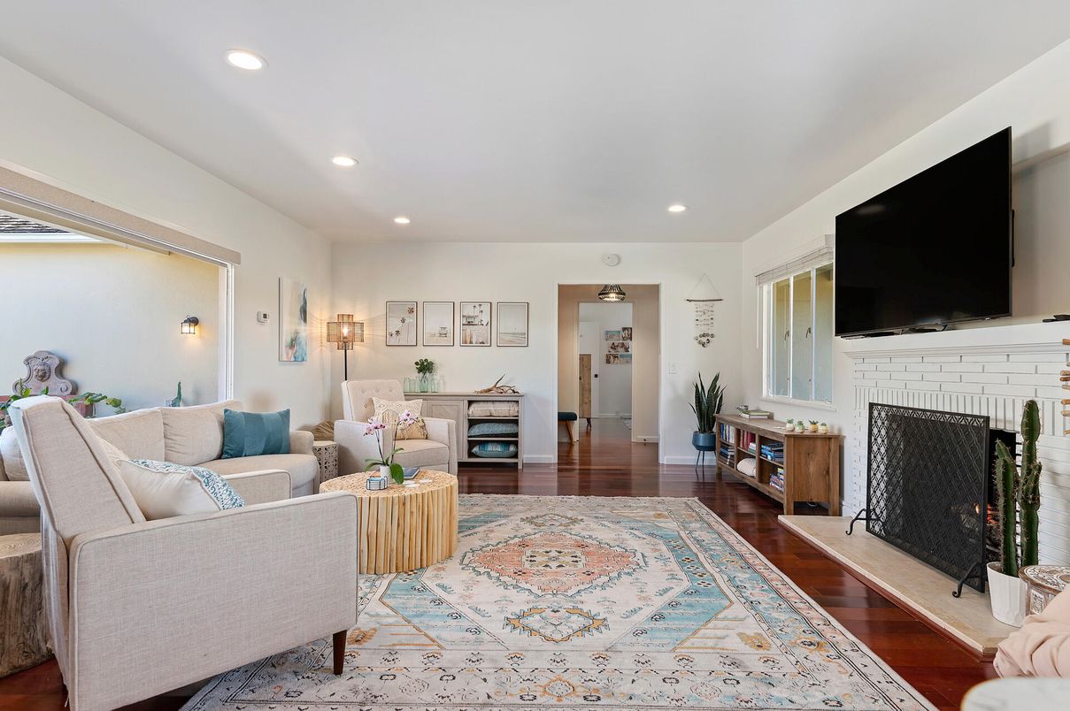 Fireplace, Interior, Living room, Recessed Lighting, Wood Texture Flooring