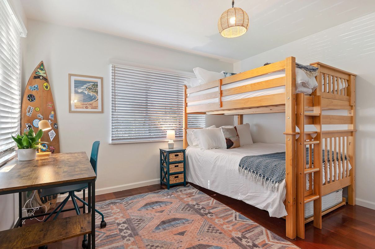 Bedroom, Interior, Pendant Lights, Wood Texture Flooring