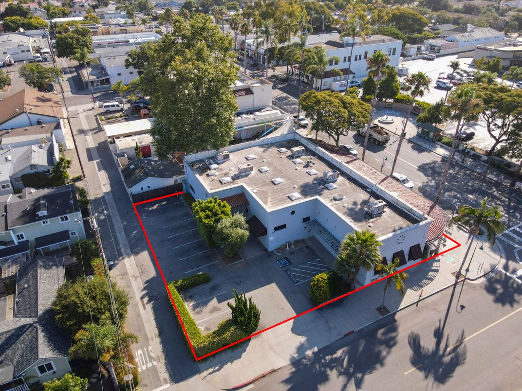 Exterior, Drone