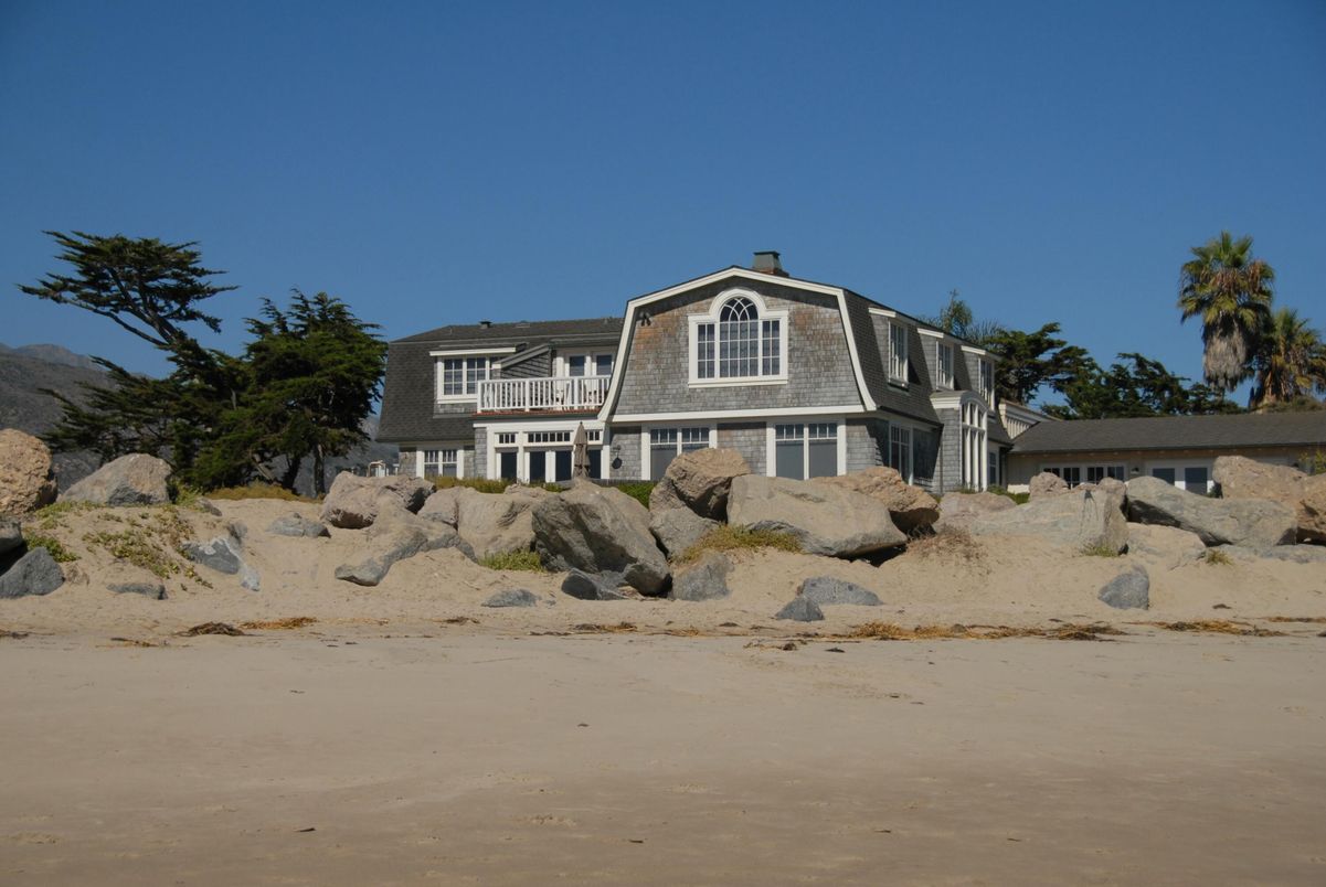 Exterior, Facade, Queen Anne Victorian