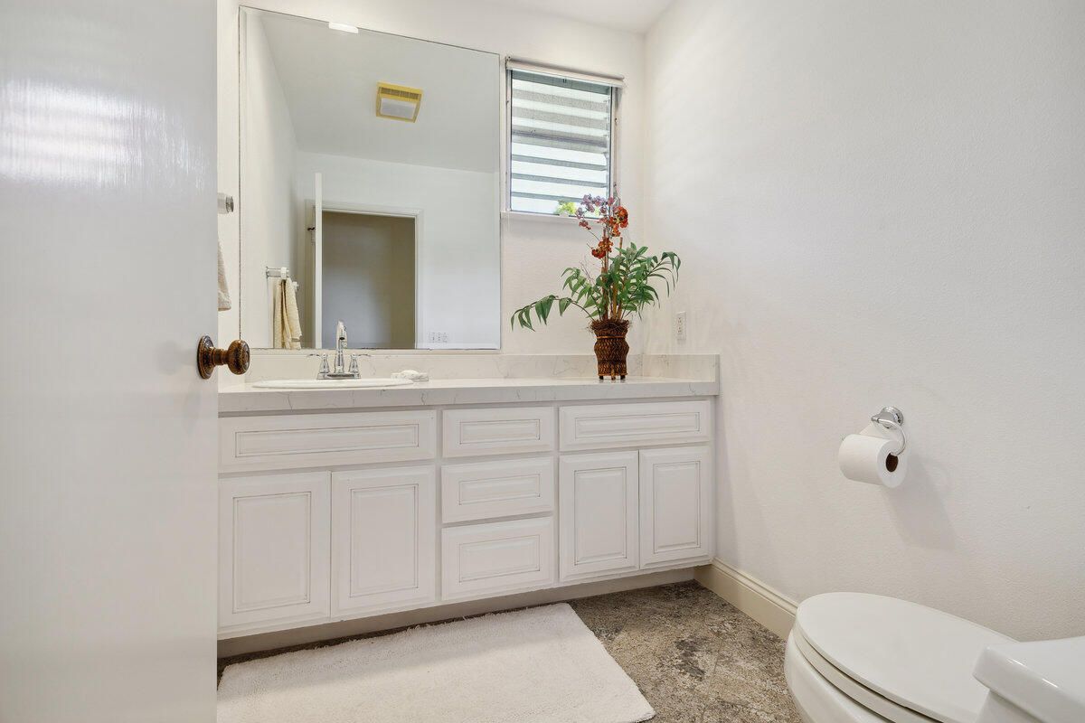 Bathroom, Interior, Tile Countertops