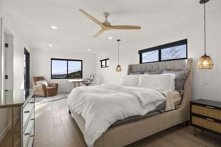 Bedroom, Interior, Pendant Lights, Recessed Lighting, Wood Texture Flooring