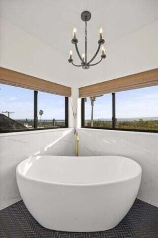 Bathroom, Chandelier, Free Standing Baths, Interior, Water