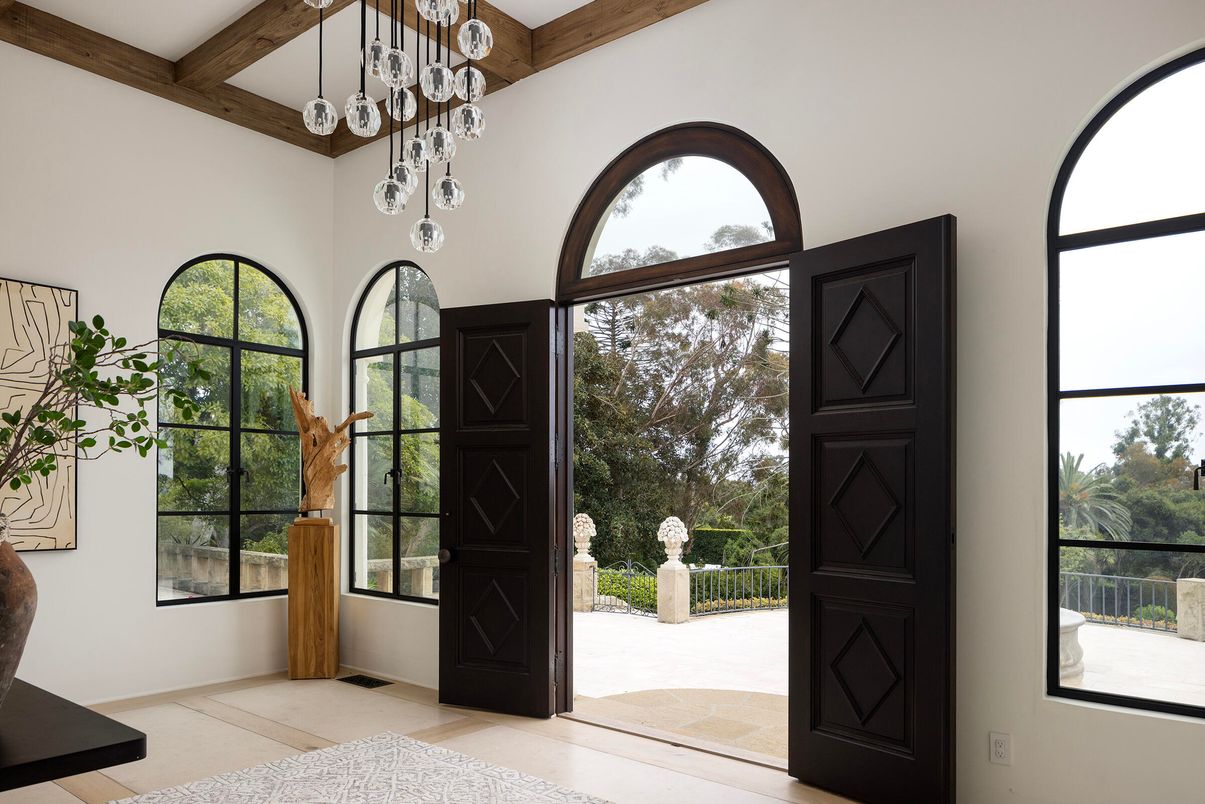 Interior, Pendant Lights, Wooden Beams, Wood Texture Flooring