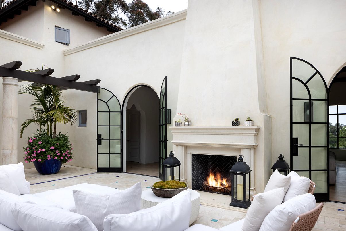 Exterior, Fireplace