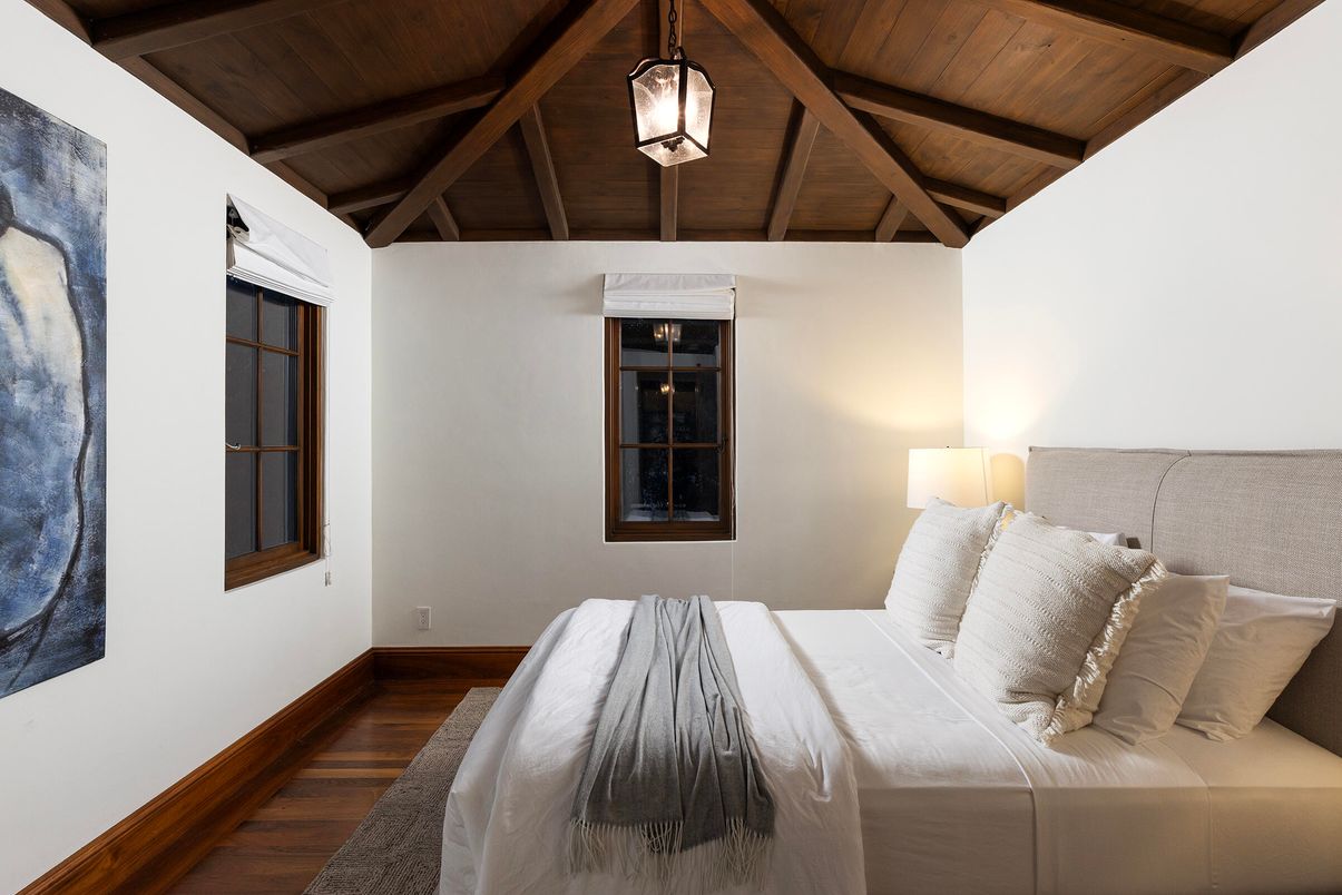 Bedroom, Interior, Pendant Lights, Wooden Beams, Wooden Ceilings, Wood Texture Flooring
