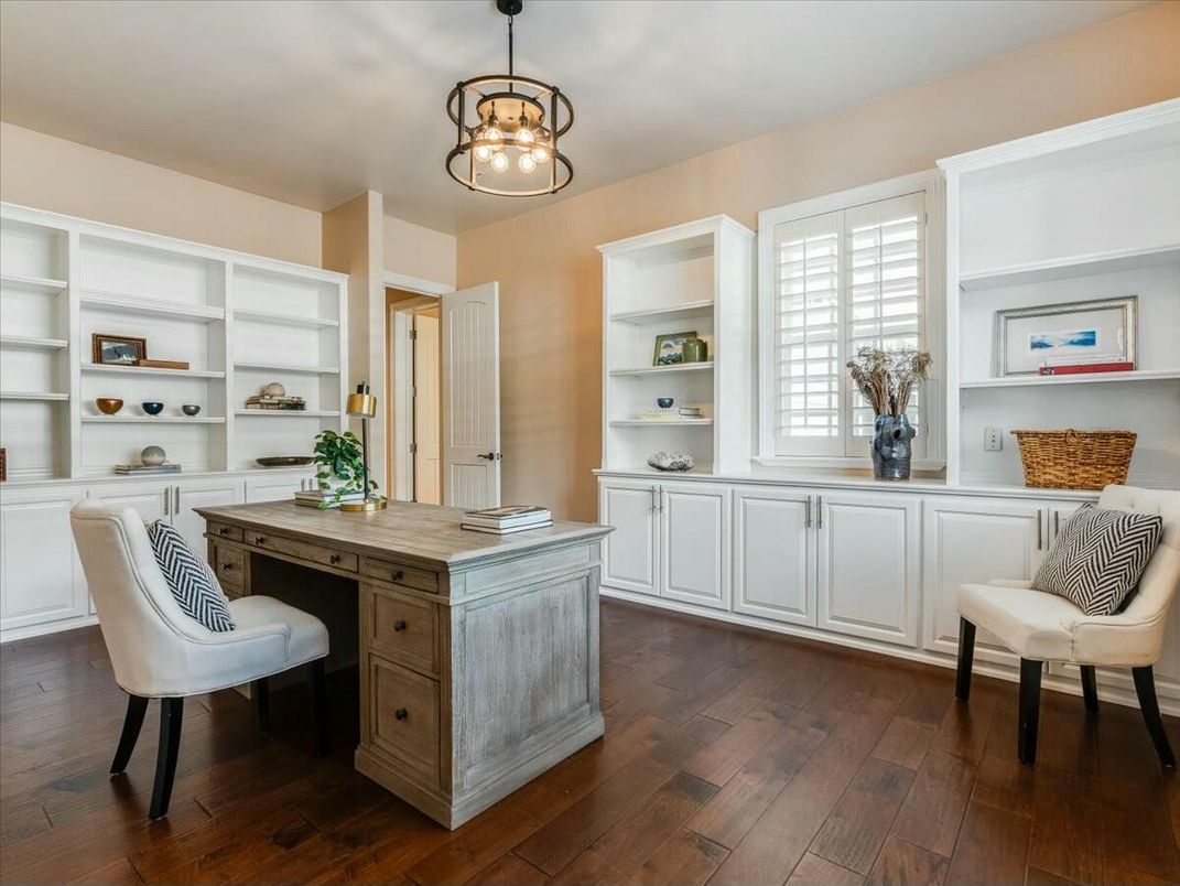 Home Office, Interior, Pendant Lights, Wood Texture Flooring
