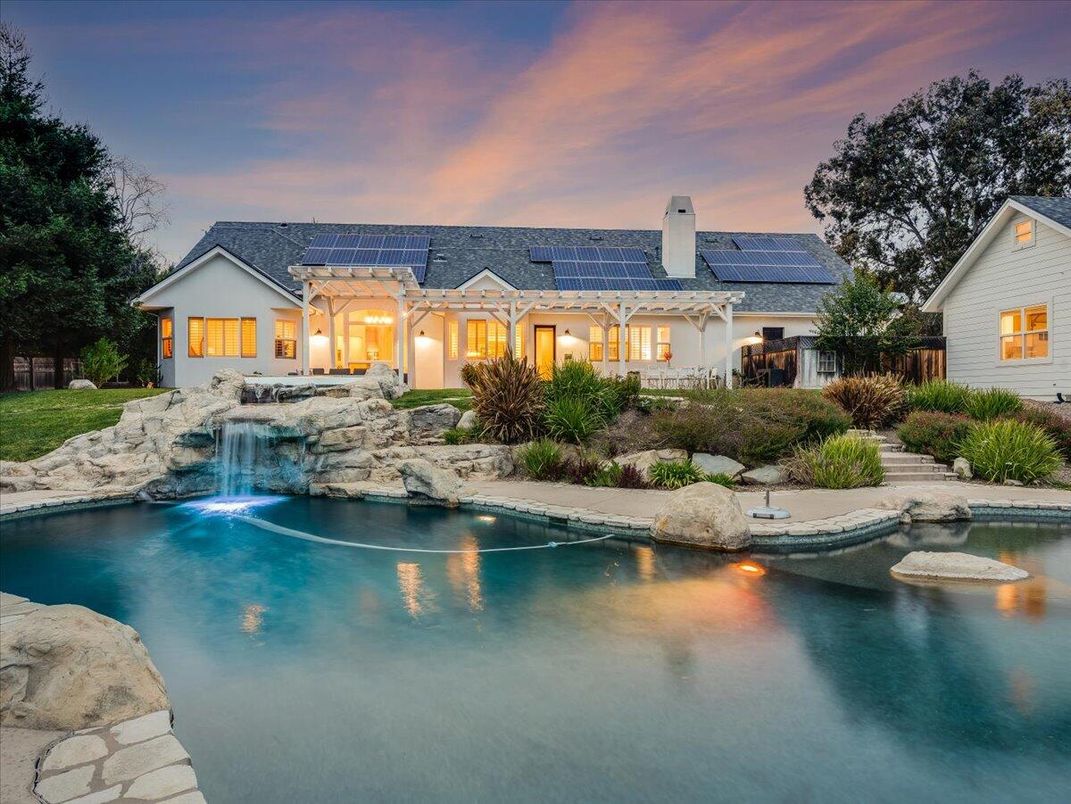 Exterior, Pool, Solar Panels