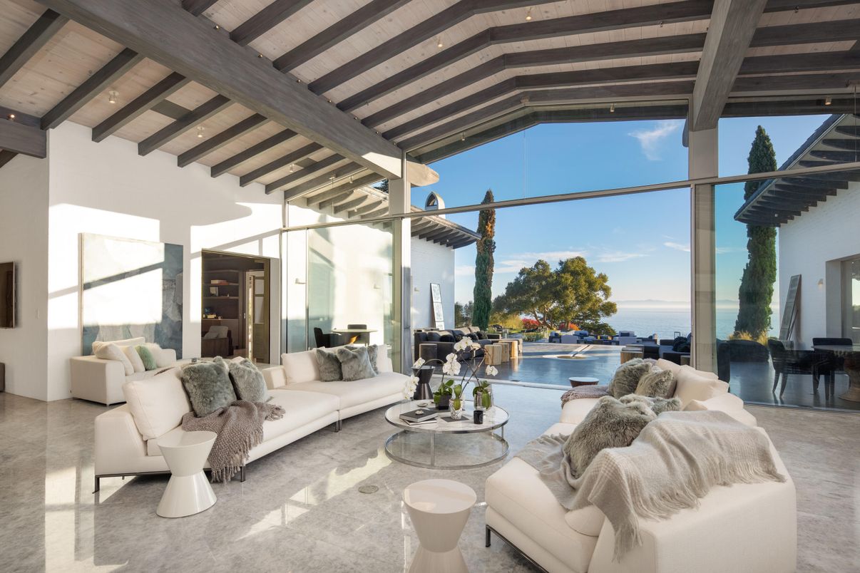 Interior, Living room, Water, Wooden Beams, Wooden Ceilings