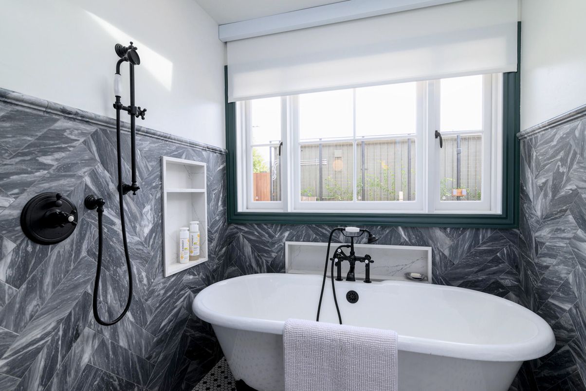 Bathroom, Free Standing Baths, Interior