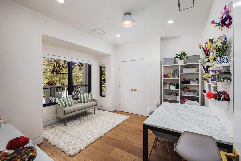 Dining room, Interior, Recessed Lighting, Wood Texture Flooring