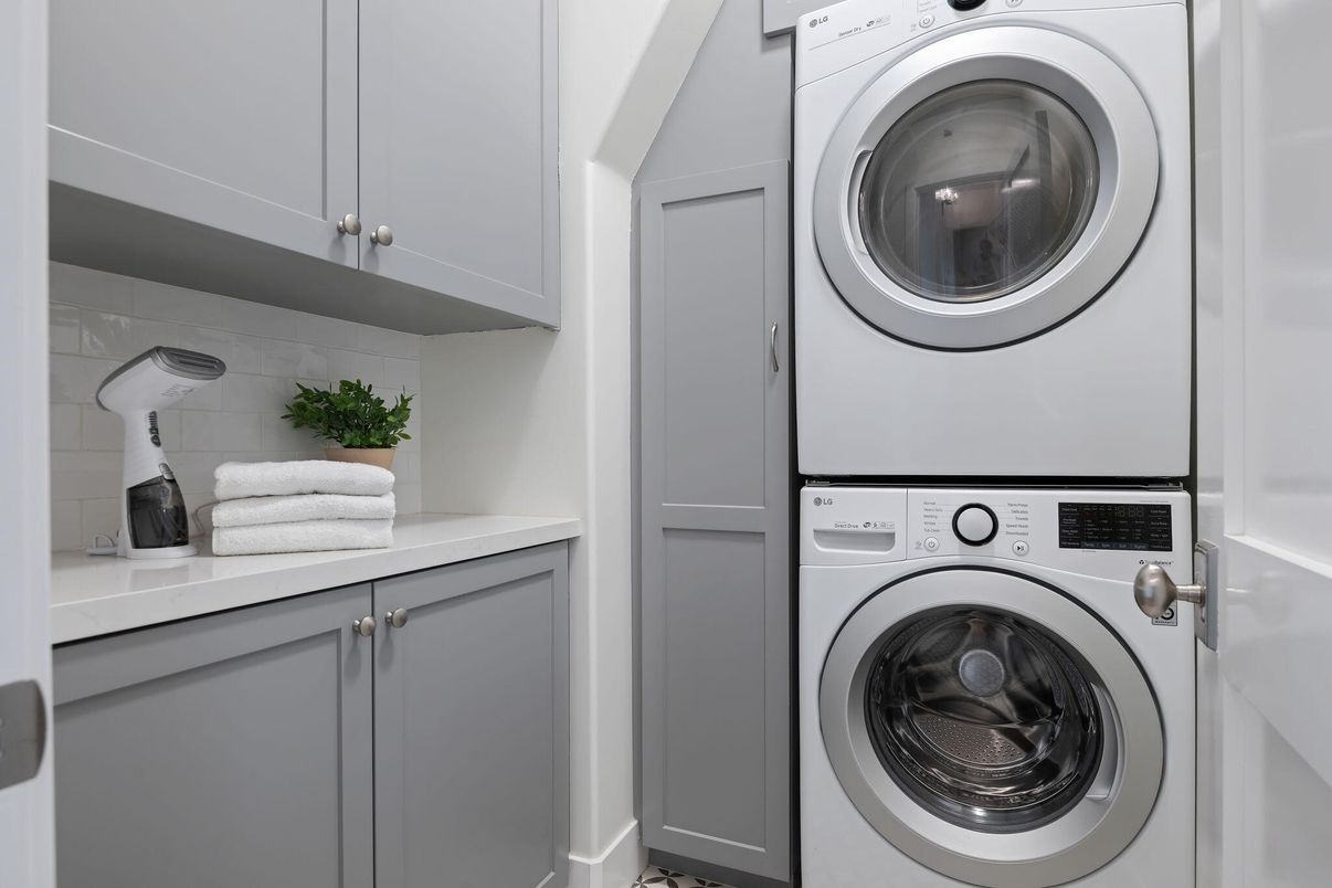 Interior, Utility Closets, Washer