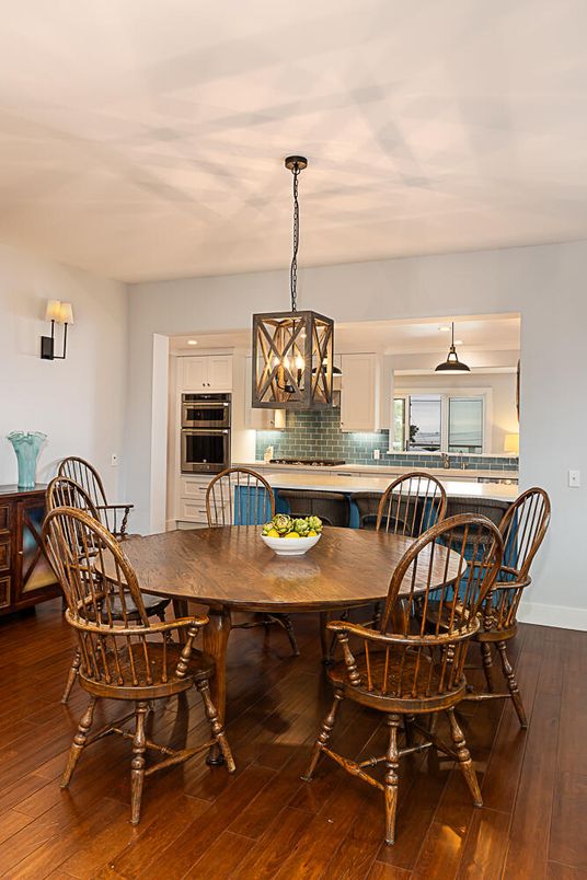 Dining room, Interior, Kitchen, Pendant Lights, Stainless Steel Appliances, Wood Texture Flooring
