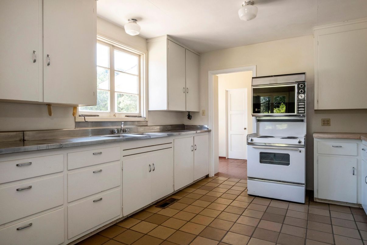 Interior, Kitchen