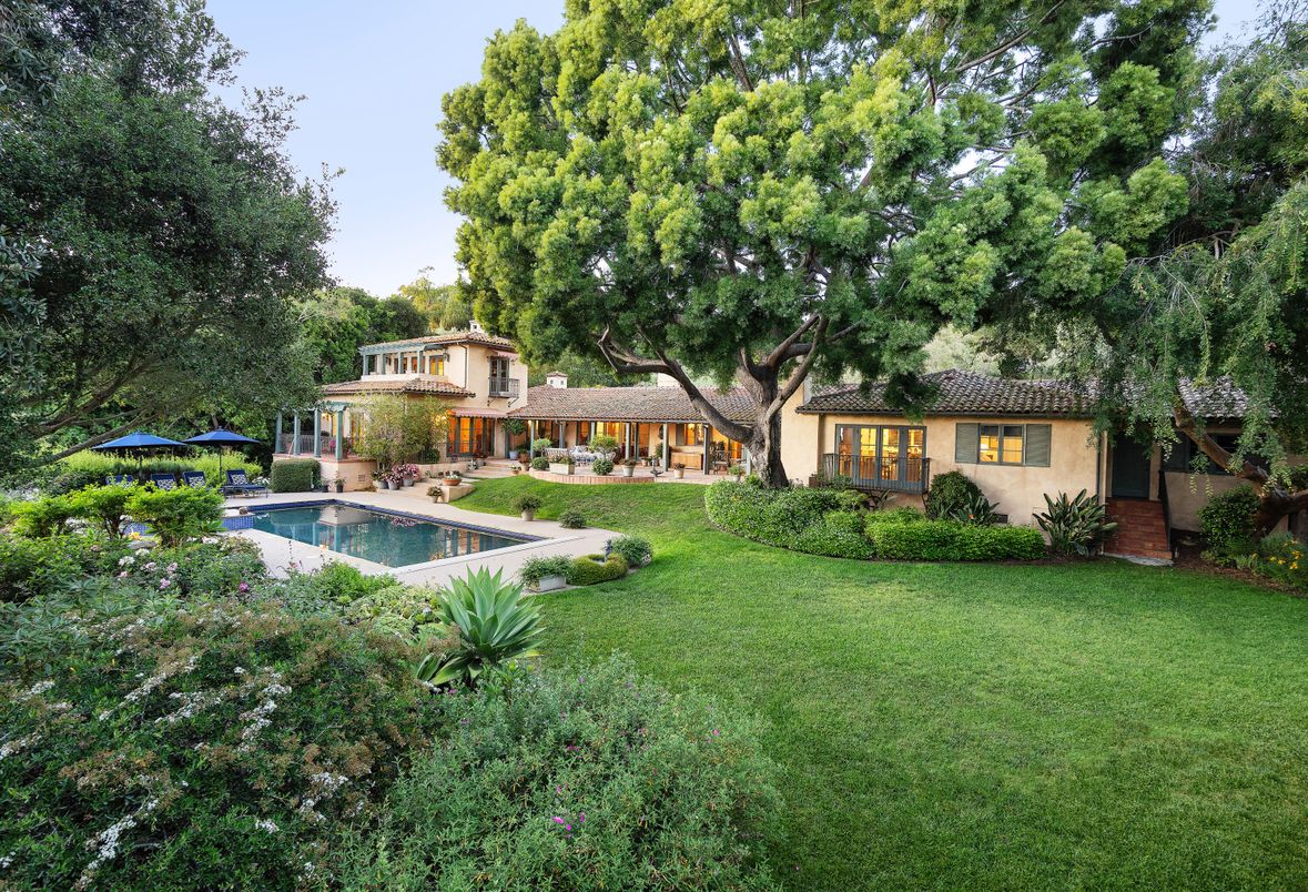 Backyard, Exterior, Pool
