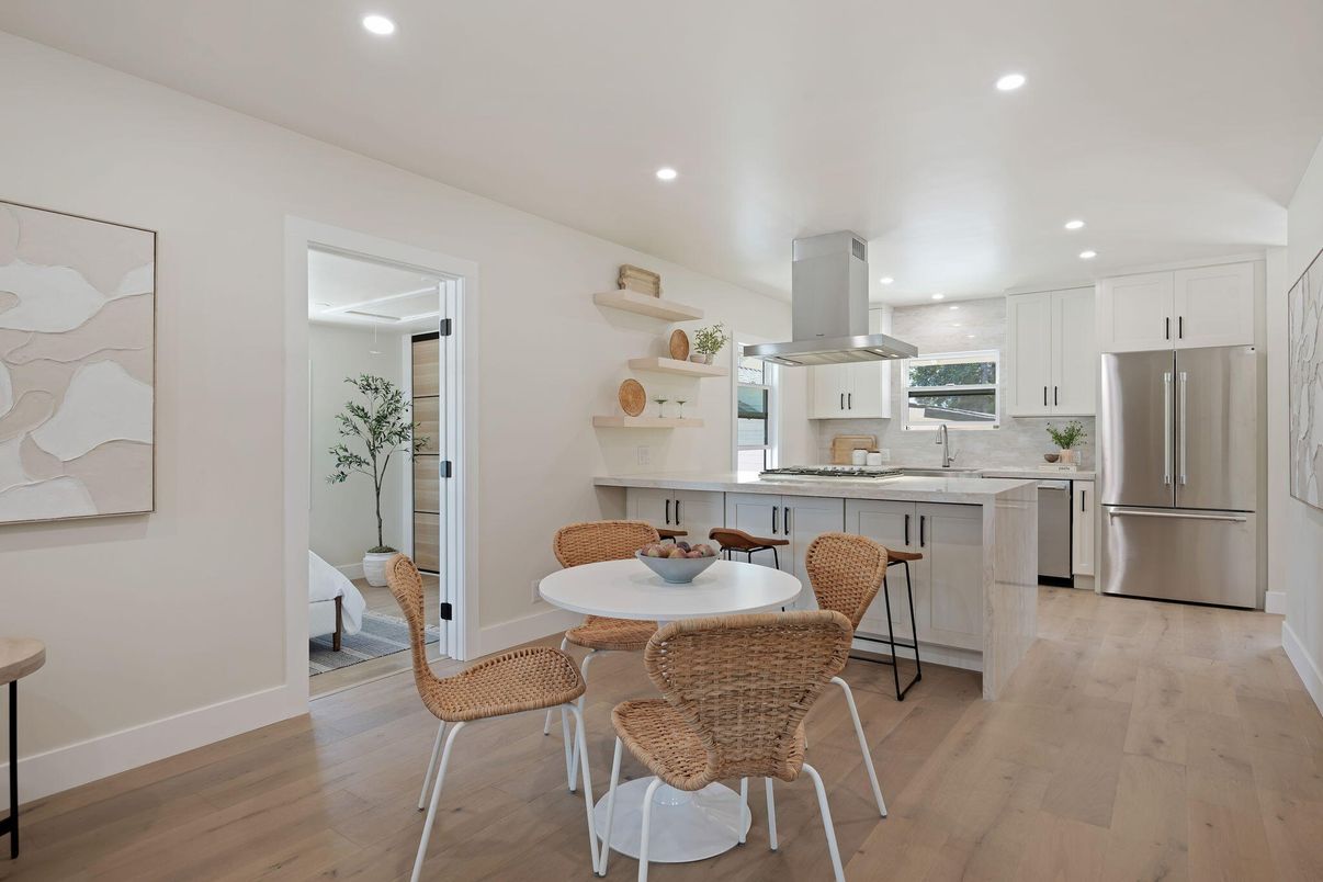 Dining room, Interior, Kitchen, Recessed Lighting, Stainless Steel Appliances, Wood Texture Flooring