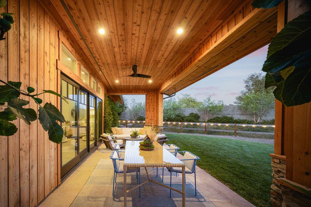 Backyard, Exterior
